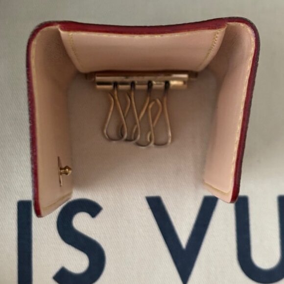 LV Monogram💙💛Takashi Murakami 💜💗💚4 Key Holder / Black - Picture 4 of 8